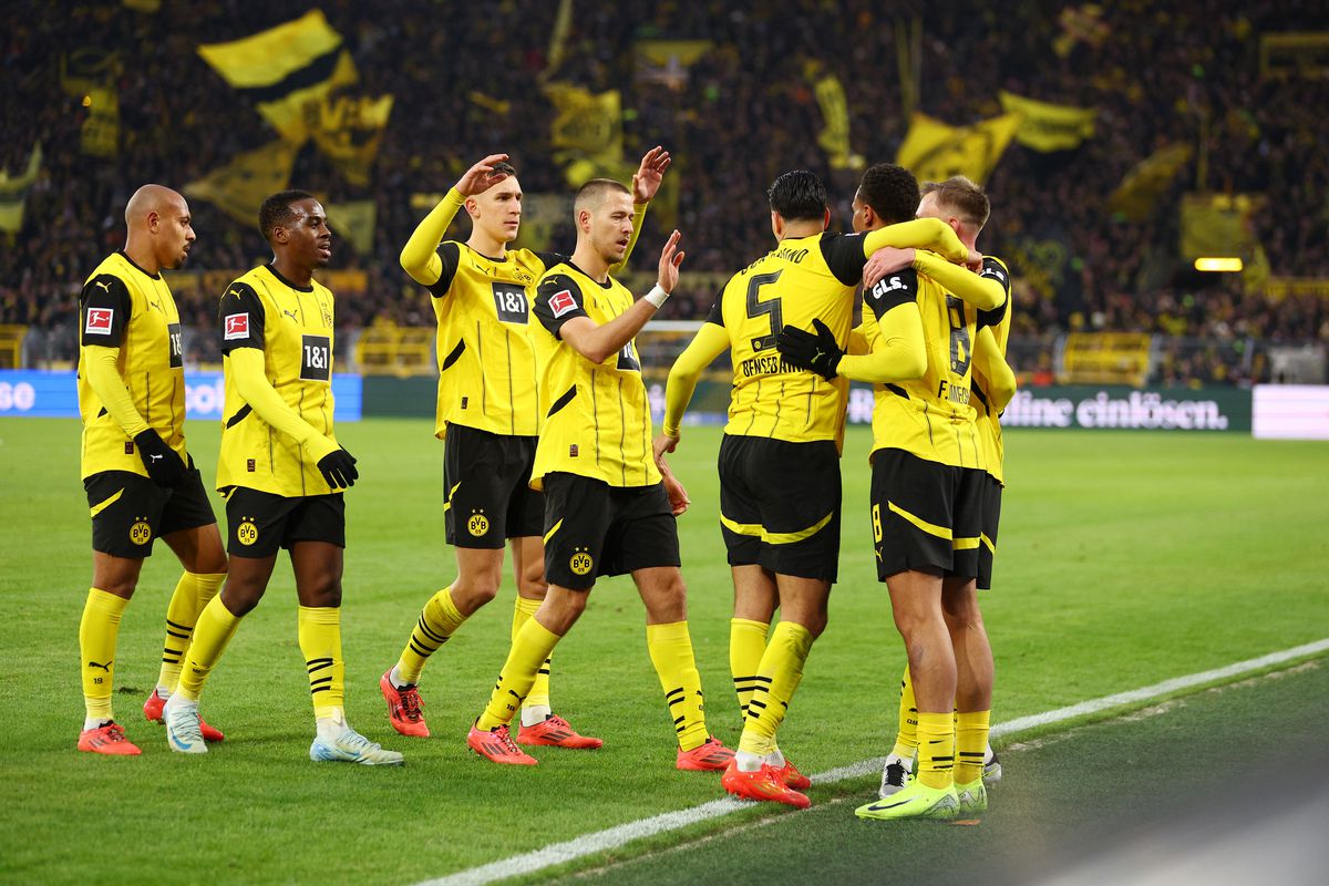 Borussia Dortmund a strălucit în fața lui Freiburg pe teren propriu și s-a apropiat de pozițiile de Champions League