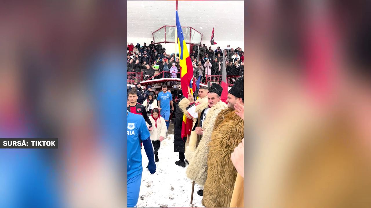 Spiritul sărbătorii la partida echipei Minerul Lupeni