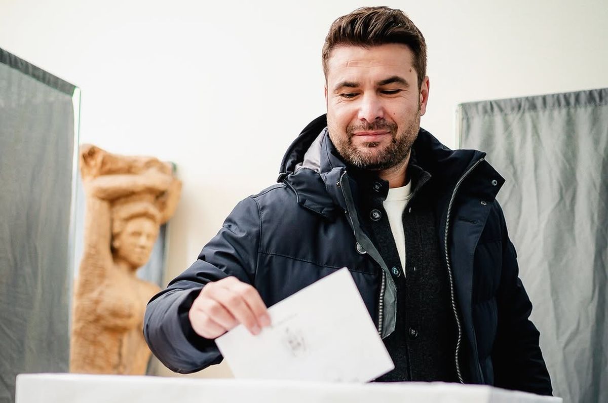 Adrian Mutu și Florinel Coman îndemnă românii: „Votați!”
