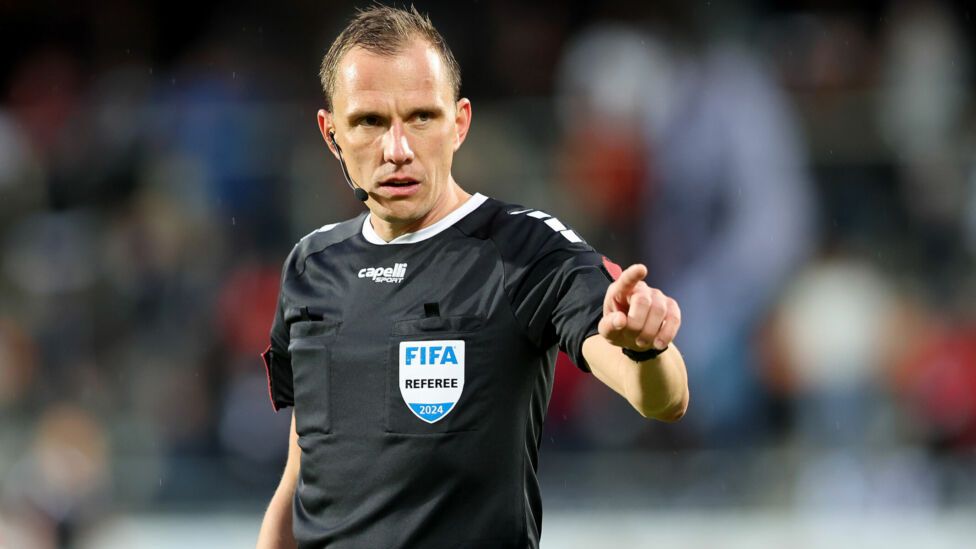 UEFA a desemnat o echipă de arbitri din Austria pentru meciul FCSB – Olympiakos. Horațiu Feșnic va oficia și el în Liga Europa
