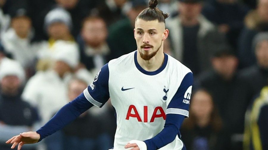 Tottenham, într-o situație absurdă: echipa lui Drăgușin dispune de un stoper valoros, dar nu-l poate folosi din cauza Brexit-ului!