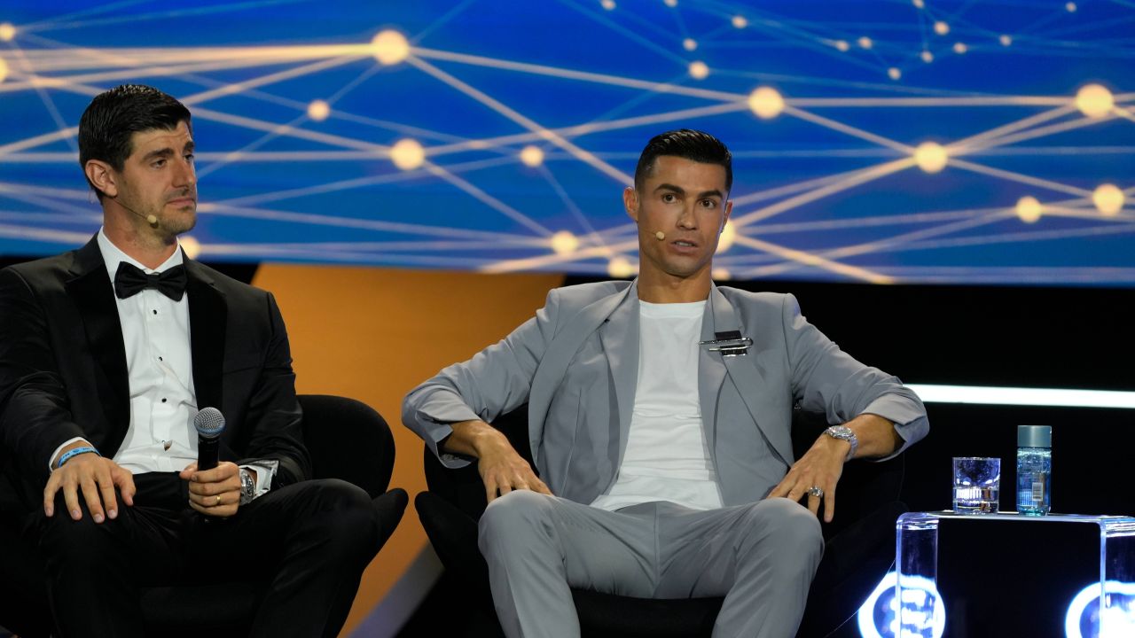 Cristiano Ronaldo, spectaculos pe scenă: a distrus campionatul din Franța, apoi a aspirat la Balonul de Aur