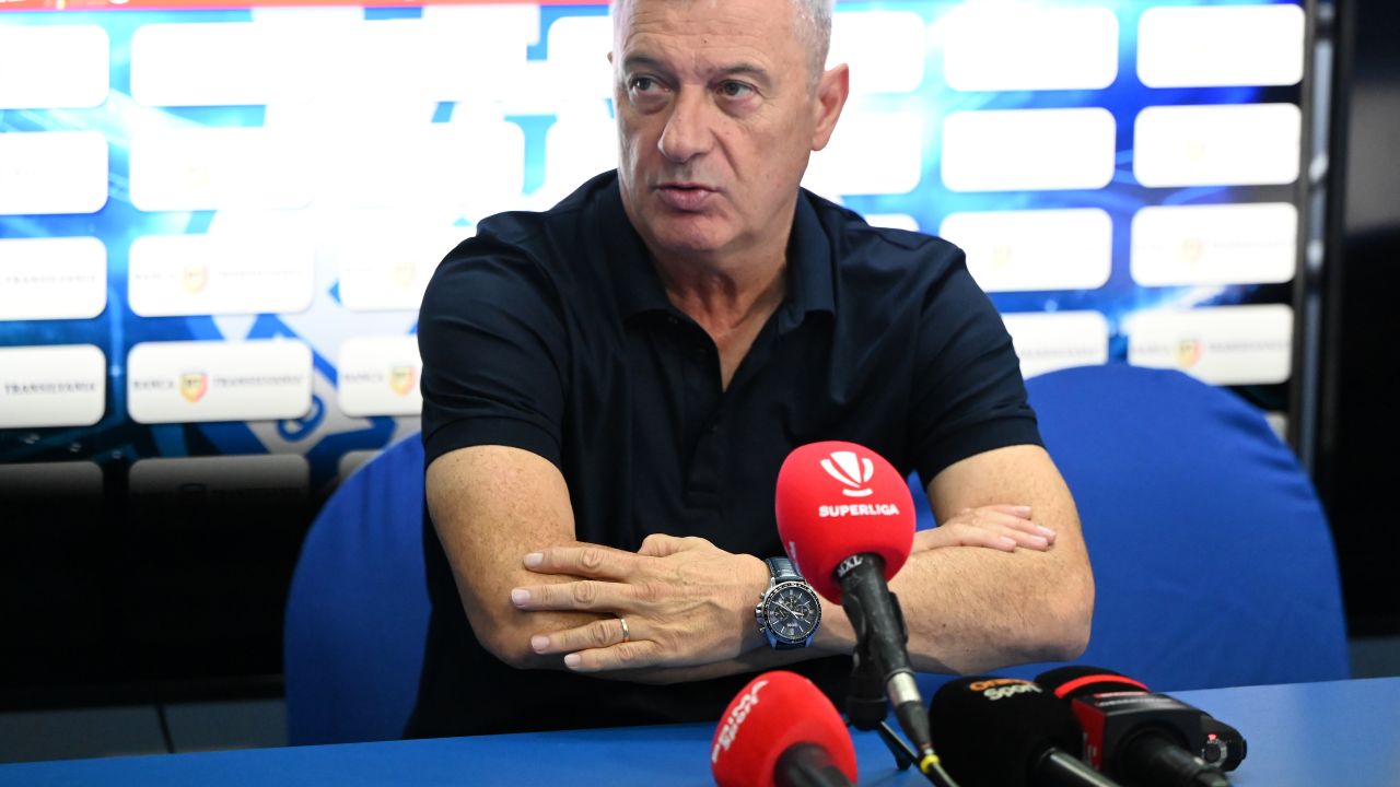 Un nou record pentru Mircea Rednic! La UTA Arad, „Puriul” a depășit performanțele de la Rapid și Dinamo