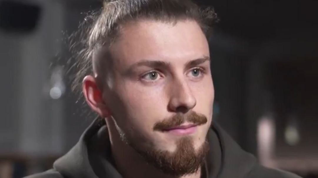 „Evoluția mea ca om și fotbalist” – Interviu cu Radu Drăgușin pentru club, la aproape un an după transferul la Tottenham