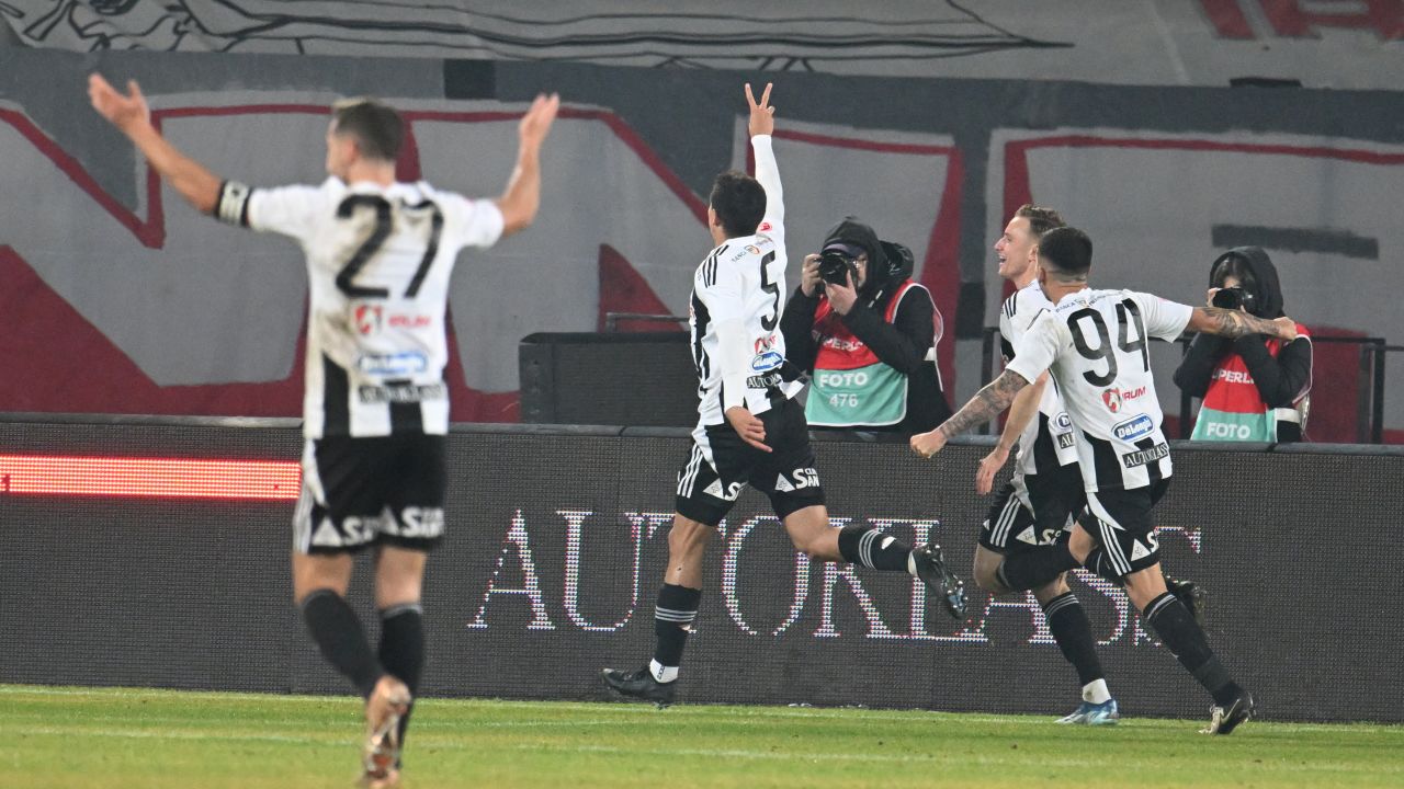Iată cum arată Superliga după 19 etape: U Cluj și FCSB sunt la egalitate pe primul loc