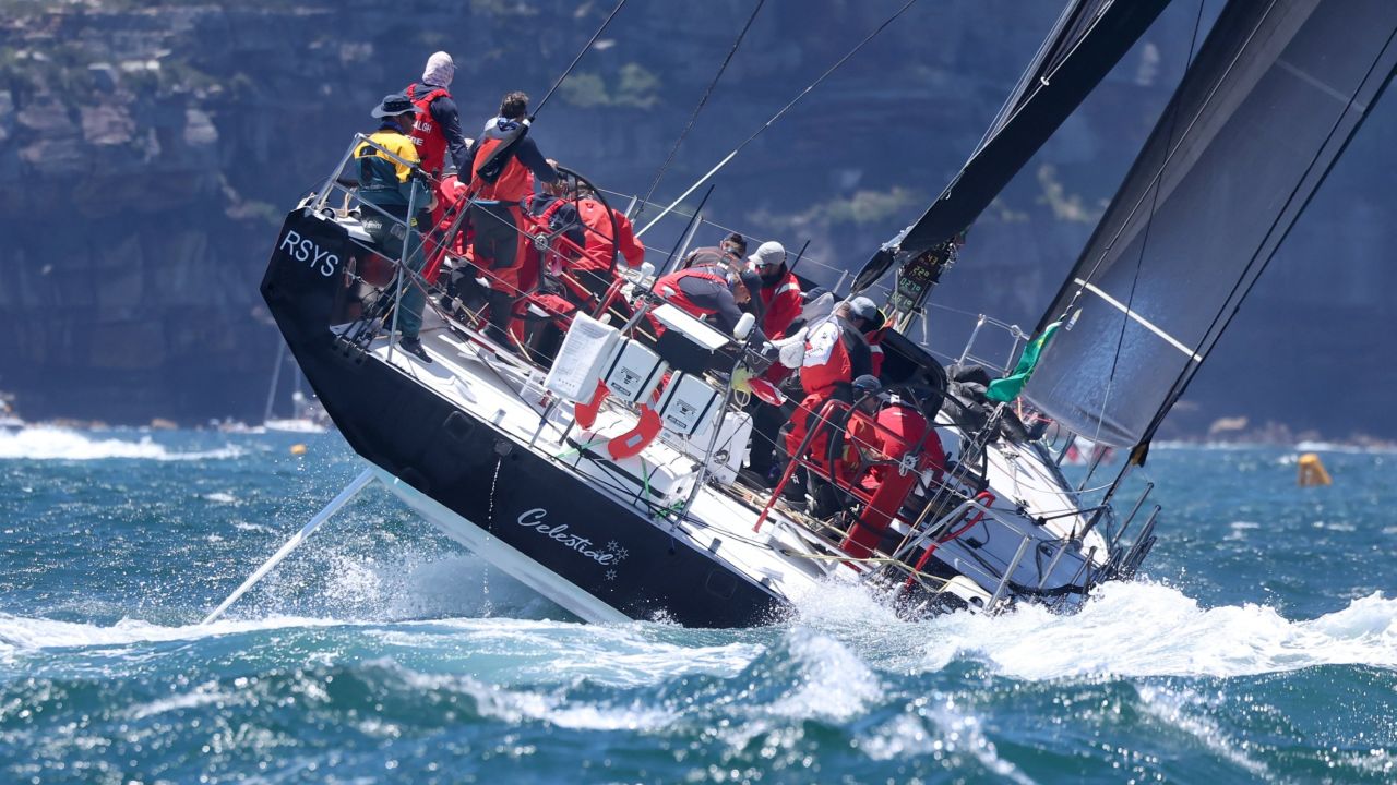 Tragedie în sport: doi marinari și-au pierdut viața în celebra cursă Sydney-Hobart