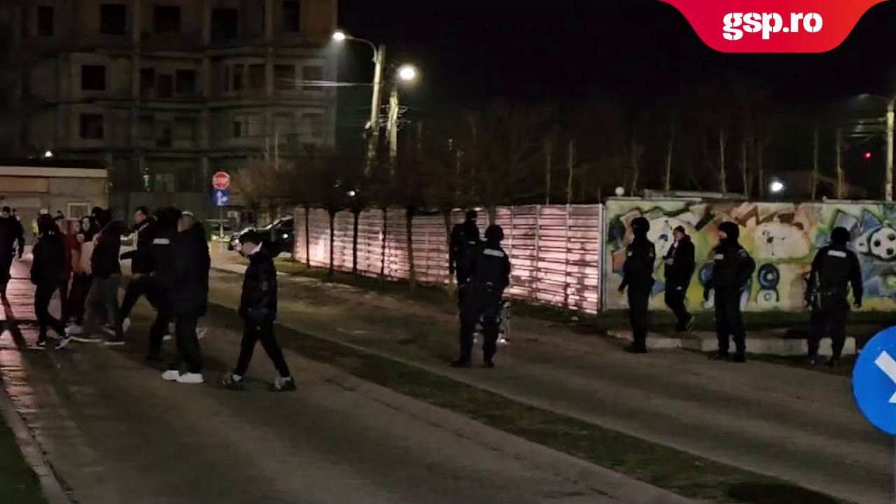 Galeria lui Dinamo a sosit în Bănie înaintea confruntării cu Universitatea Craiova