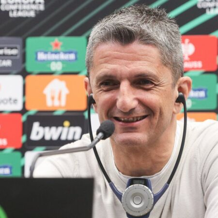 Răzvan Lucescu, moment de divertisment la conferința premergătoare meciului PAOK – FCSB: „Te pup, Kostas!“