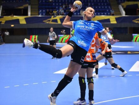 Gloria Bistrița – CSM București, duel de intensitate în „Liga Florilor” la handbalul feminin