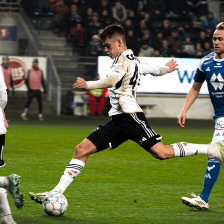 Sverre Nypan, noua stară a fotbalului norvegian. Cine este tânărul pe care Liverpool, Arsenal și Manchester City își dispută interesele?