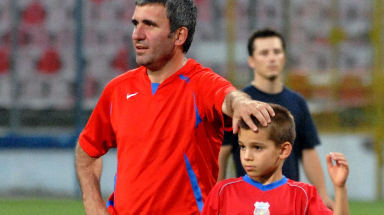 Gică Hagi a dezvăluit ce trebuie să îmbunătățească fiul său, Ianis: ”Trebuie să muncească de 200 de ori mai mult decât mine!”