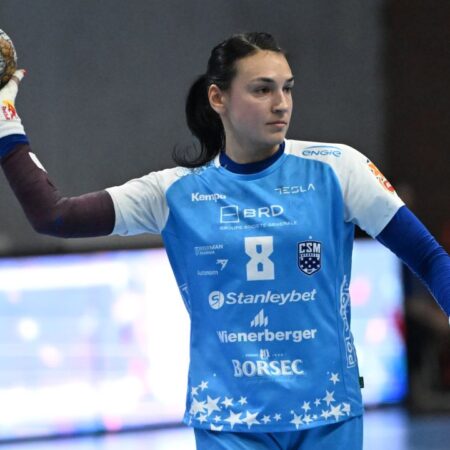 De ce nu ar trebui să o considerăm pe Cristina Neagu cea mai bună handbalistă din istorie? Radu Voina își argumentează opinia în emisiunea Poveștile Sport.ro.