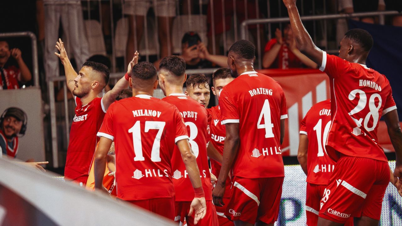 FC Botoșani – Dinamo, la ora 20:00. Dacă „câinii” nu pierd, vor ajunge pe locul 1 în Superligă! Palamresul este, însă, surprinzător.