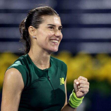 Sorana Cîrstea obține a doua victorie la Dubai într-o singură zi! A ajuns în „sferturi” după un meci spectaculos cu jucătoarea clasată pe locul 9 mondial + Detalii despre următoarea adversară