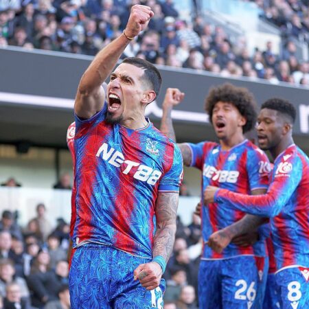 Crystal Palace a obținut astăzi victoria în Premier League, stabilind o serie istorică pentru club.