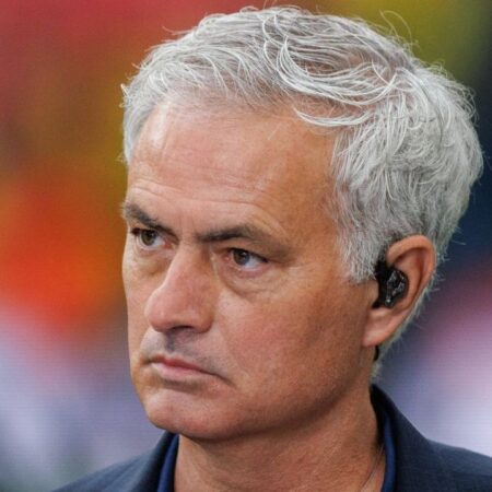 Pedeapsă severă pentru Jose Mourinho! Câte etape de suspendare a fost sancționat după episoadele de la derby-ul cu Galatasaray.
