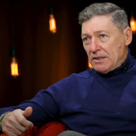 „Poate că ne-am oprit prea devreme” – Antrenorul Marius Comănescu împărtășește dorințele sale pentru cariera Soranei Cîrstea.