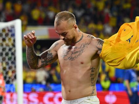 Condiția pe care Denis Alibec i-a impus-o lui Gigi Becali pentru a se alătura FCSB: „Ce fac, mă contactezi pe mine”