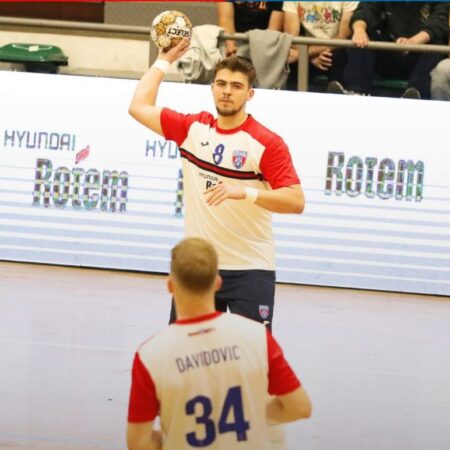 CSA Steaua a ajuns pe locul de baraj în „Liga Zimbrilor” la handbal masculin, după ce a fost învinsă de penultima clasată, o echipă cu mari dificultăți financiare.