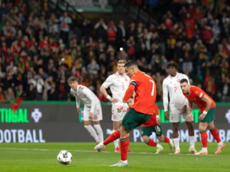 „Cristiano a ratat penalty-ul în mod scandalos” » Portughezii nu l-au iertat pe Ronaldo pentru lovitura de pedeapsă pierdută cu Danemarca