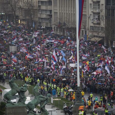 „Ne dorim o țară eficientă”