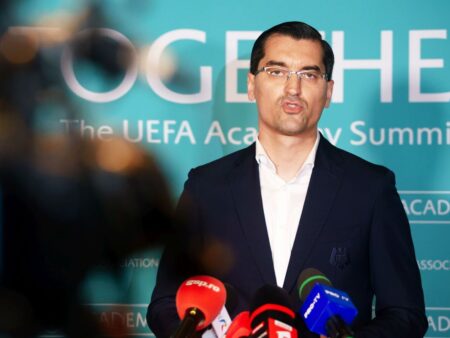 „7,6 milioane de euro din fondurile UEFA sunt distribuite incoerent” + FCSB aspiră la fonduri nejustificate!