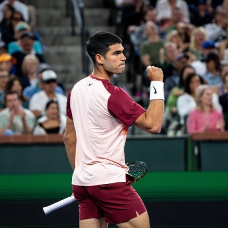 Carlos Alcaraz s-a calificat pentru a patra oară consecutiv în semifinale la Indian Wells și a lăsat un mesaj pe camera de filmat