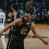 Stephen Curry a realizat o performanță senzațională în istoria NBA! Numărul impresionant de coșuri de 3 puncte atinse: „E ca o balerină”