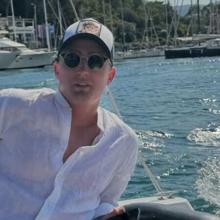 Steliano Filip primește trei oferte.