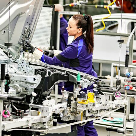 Scăderea imp税urilor în industria auto!