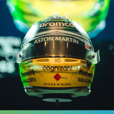 Fernando Alonso va purta un design special al căștii în Marele Premiu al Arabiei Saudite