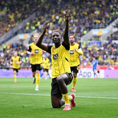 Borussia Dortmund obține victoria și își menține șansele de calificare în Liga Campionilor