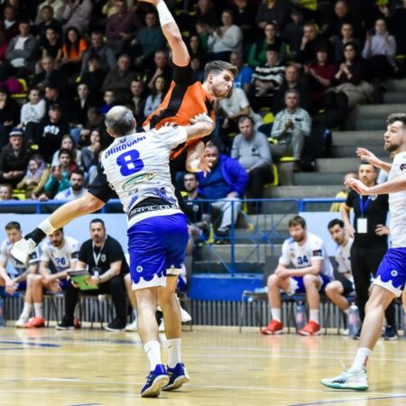 HC Buzău obține o victorie strânsă împotriva Minaur Baia Mare în lupta pentru podium, cu momente tense! Meciul a fost transmis LIVE pe VOYO și Pro Arena.