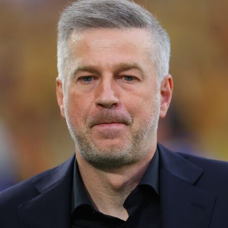 Iordănescu, ce trăiri: debut oficial la Legia, tensionat împotriva unei echipe cu doi români