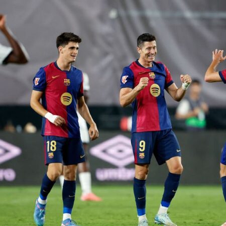 Probleme serioase pentru FC Barcelona! La Liga a intervenit în privința contractelor lui Dani Olmo și Pau Victor.