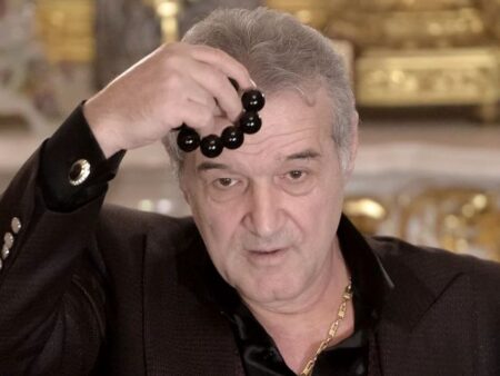 Gigi Becali dezvăluie despre Șumudică: „I-am trimis mesaje, le-a citit! Îl înveți tu șmecherie?” Oferta lui patronului FCSB