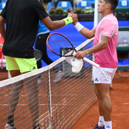 Imaginea zilei la Țiriac Open: uriașul Diallo în confruntare cu „piticul” Baez! Care a fost scorul final al meciului?