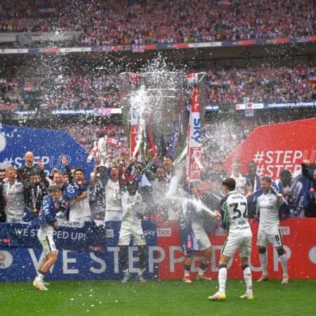 Ultima promovată în Premier League s-a făcut remarcată! Revenire după 8 ani cu gol înscris în 90+5!