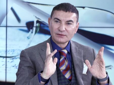 „El ar fi trebuit să devină președintele României, eram atât de departe!”