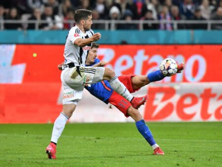 Vești importante pentru FCSB din Cluj » Sabău se confruntă cu mari probleme de lot: „Trebuie să găsesc soluții improvizate”