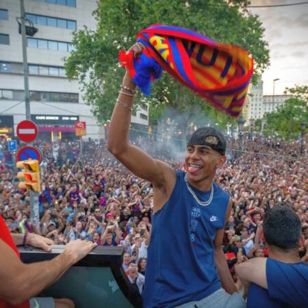 Lamine Yamal a semnat extinderea contractului cu Barcelona!