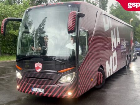 FCSB – Dinamo. Autocarul „câinilor roșii” a sosit la Arena Națională