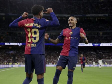 Transmisiune live, ora 13:00: Analiza detaliată a meciului Inter – Barcelona în emisiunea Breaking Bets. Alătură-te nouă pentru cele mai recente informații despre meciul zilei!