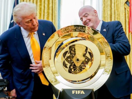 Donald Trump, întâlnire esențială cu Gianni Infantino » „Rusia în preliminariile CM 2026”, subiectul principal