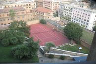Vaticanul ascunde un teren de tenis pe care Papa Leon al XIV-lea își poate cultiva pasiunea » „Sportul Alb” are o istorie de 5 secole în cel mai mic stat din lume