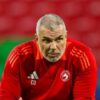 Olăroiu, momente spectaculoase: a strigat de bucurie și a înălțat trofeul Champions League în fața mulțimii ovaționând.