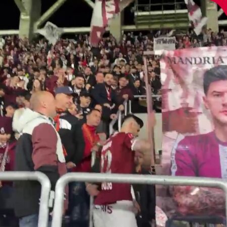 Cristi Săpunaru s-a retras de la Rapid și a fost aplaudat de ultrași în peluze. Imagini spectaculoase din Giulești.