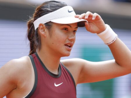 Emma Răducanu își șterge lacrimile cu bani: drama sa în tenis, profitabilă, explicată de specialiști.