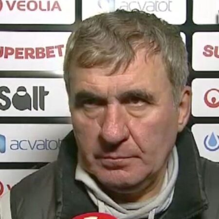 „Oliviu și aroganță în fotbal!” » Gică Hagi a împărtășit mesajul scris pe tablă pentru fotbaliști înainte de meciul cu Farul