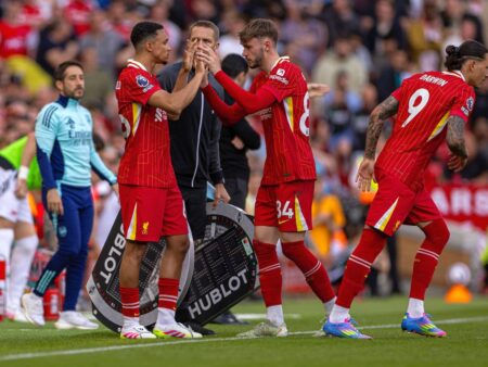 Scenă surprinzătoare pe Anfield! Fanii lui Liverpool și-au huiduit propriul jucător în plină desfășurare.